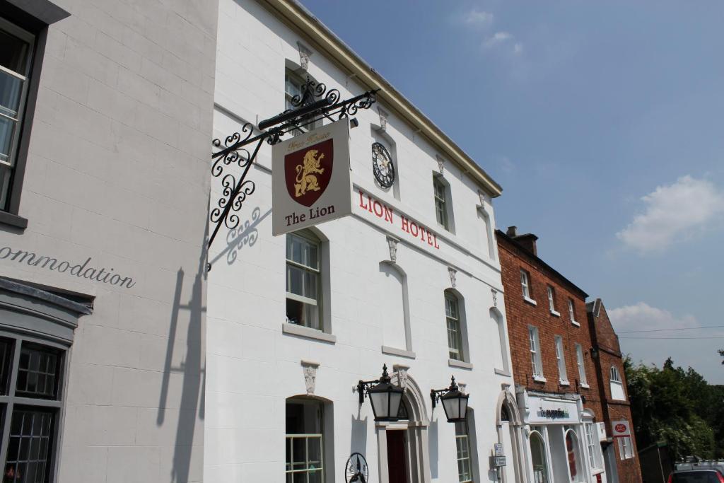 โรงแรมเดอะไลอ้อน Brewood ภายนอก รูปภาพ