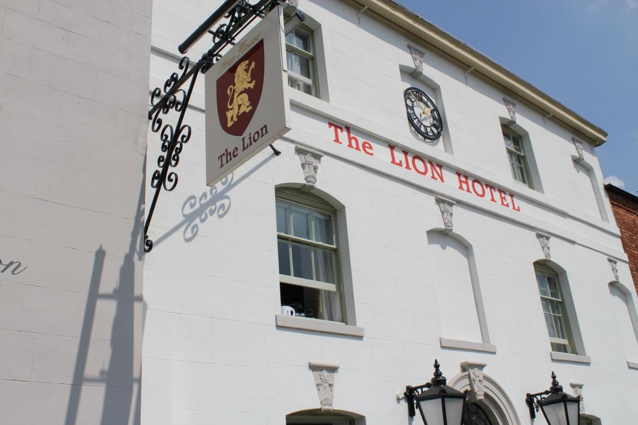 โรงแรมเดอะไลอ้อน Brewood ภายนอก รูปภาพ
